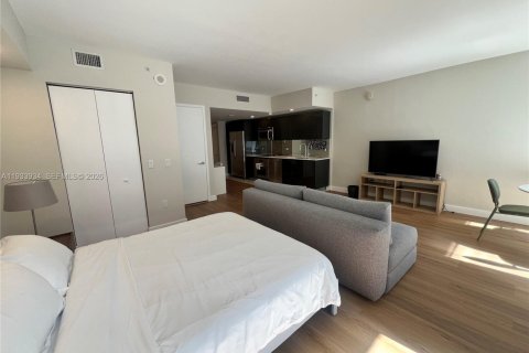 Снять в аренду кондоминиум в Майами, Флорида 51.19м2, № 1992207 - фото 5