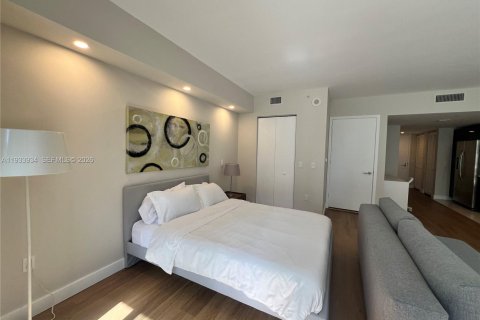 Снять в аренду кондоминиум в Майами, Флорида 51.19м2, № 1992207 - фото 13