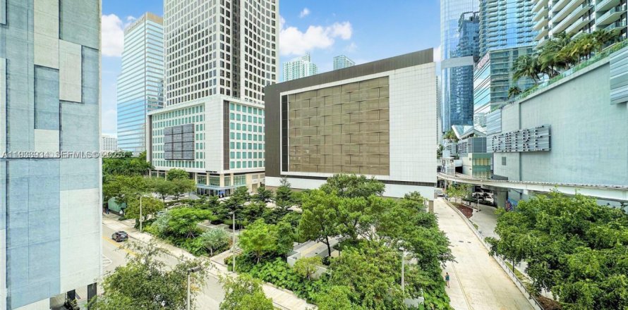 Студия в кондо в Майами, Флорида № 1992207