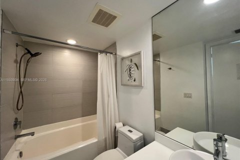 Снять в аренду кондоминиум в Майами, Флорида 51.19м2, № 1992207 - фото 12