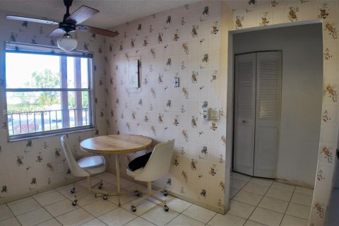 Снять в аренду кондоминиум в Маргит, Флорида 2 спальни, 102.19м2, № 2005245 - фото 6