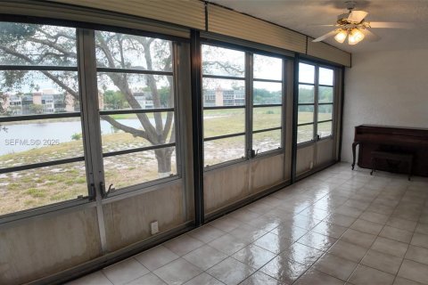 Снять в аренду кондоминиум в Маргит, Флорида 2 спальни, 102.19м2, № 2005245 - фото 12