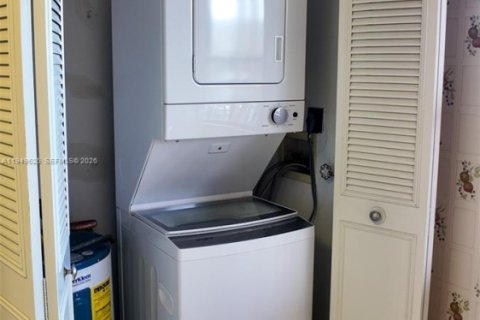 Снять в аренду кондоминиум в Маргит, Флорида 2 спальни, 102.19м2, № 2005245 - фото 21