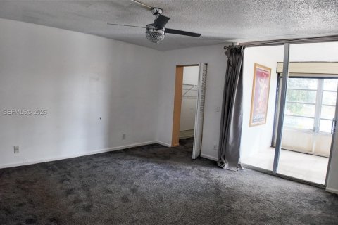 Снять в аренду кондоминиум в Маргит, Флорида 2 спальни, 102.19м2, № 2005245 - фото 15