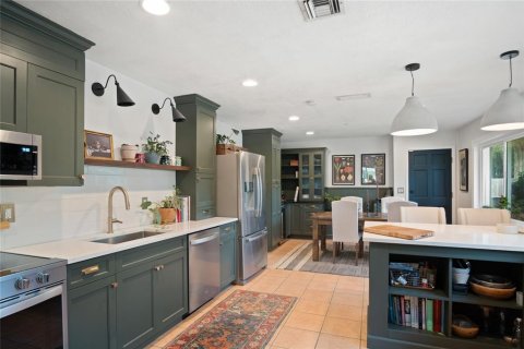 House in Orlando, Florida 2 bedrooms, 109.53 sq.m. № 2223693 - photo 10