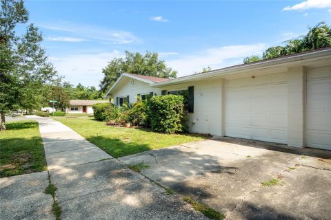 House in Orlando, Florida 2 bedrooms, 109.53 sq.m. № 2223693 - photo 6