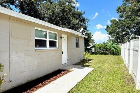 Apartamento en alquiler en Saint Petersburg, Florida, 2 dormitorios, 55.74 m2 № 1905663 - foto 3