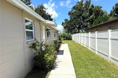 Apartamento en alquiler en Saint Petersburg, Florida, 2 dormitorios, 55.74 m2 № 1905663 - foto 2