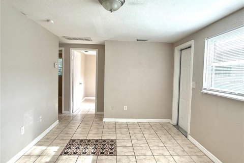 Apartamento en alquiler en Saint Petersburg, Florida, 2 dormitorios, 55.74 m2 № 1905663 - foto 5