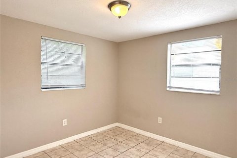 Apartamento en alquiler en Saint Petersburg, Florida, 2 dormitorios, 55.74 m2 № 1905663 - foto 6