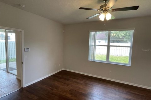 Villa ou maison à louer à Orlando, Floride: 3 chambres, 149.94 m2 № 2167756 - photo 12