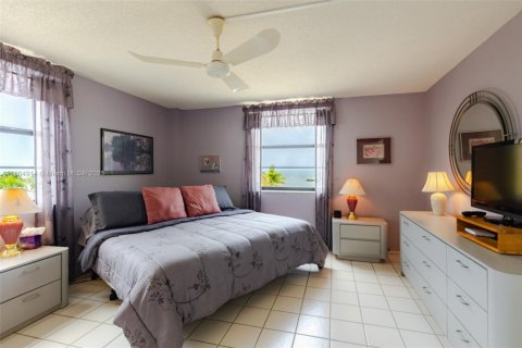 Condominio en venta en Marathon, Florida, 1 dormitorio № 1937518 - foto 16
