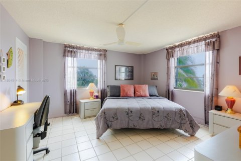 Condominio en venta en Marathon, Florida, 1 dormitorio № 1937518 - foto 15