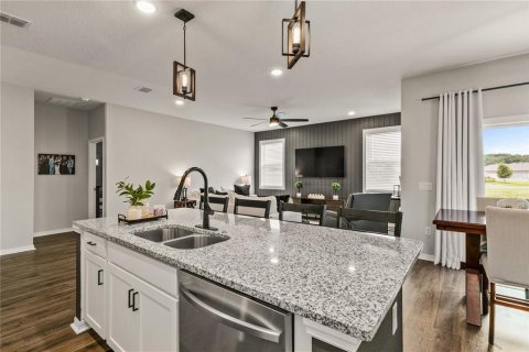 Casa en venta en Sorrento, Florida, 4 dormitorios, 170.85 m2 № 1816805 - foto 12