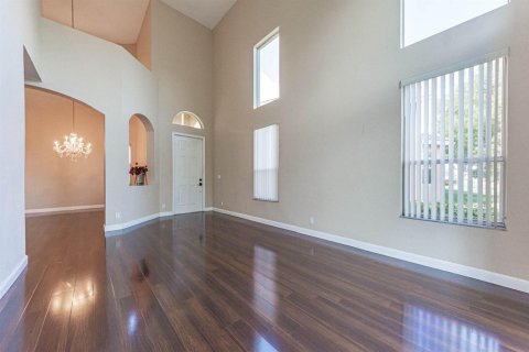 Casa en venta en St. Lucie, Florida, 5 dormitorios, 265.05 m2 № 2242335 - foto 9