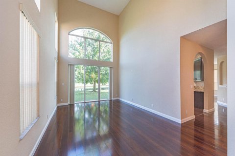 Casa en venta en St. Lucie, Florida, 5 dormitorios, 265.05 m2 № 2242335 - foto 5
