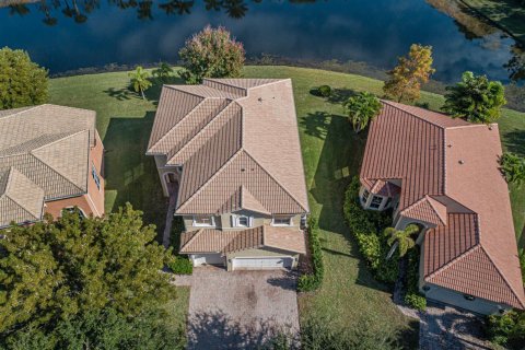 Casa en St. Lucie, Florida 5 dormitorios, 265.05 m2 № 2242335