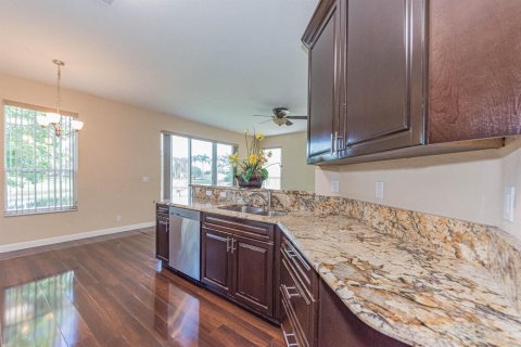 Casa en venta en St. Lucie, Florida, 5 dormitorios, 265.05 m2 № 2242335 - foto 14