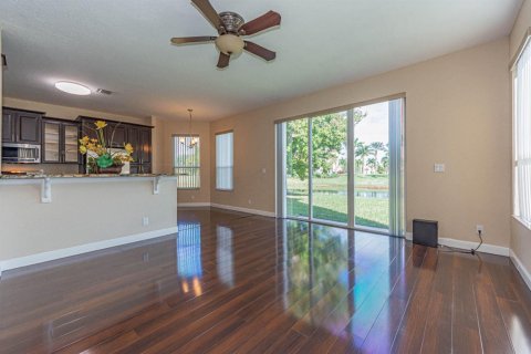 Casa en venta en St. Lucie, Florida, 5 dormitorios, 265.05 m2 № 2242335 - foto 11