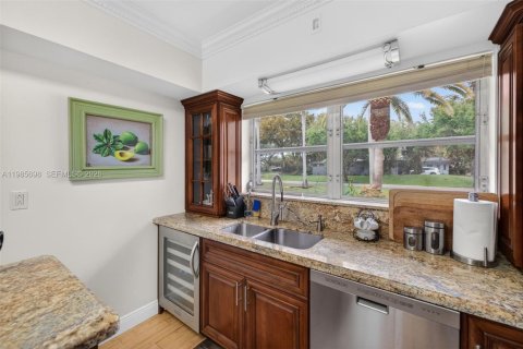 Купить виллу или дом в Плантация, Флорида 3 спальни, 197.14м2, № 2049010 - фото 17