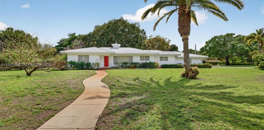 Дом в Плантация, Флорида 3 спальни, 197.14м2 № 2049010