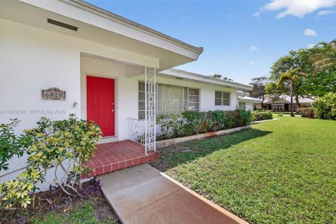 Купить виллу или дом в Плантация, Флорида 3 спальни, 197.14м2, № 2049010 - фото 6