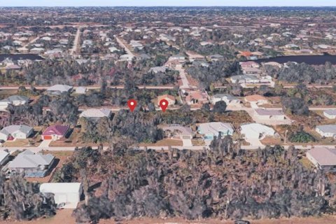 Terreno en venta en Port Charlotte, Florida № 2231618 - foto 9
