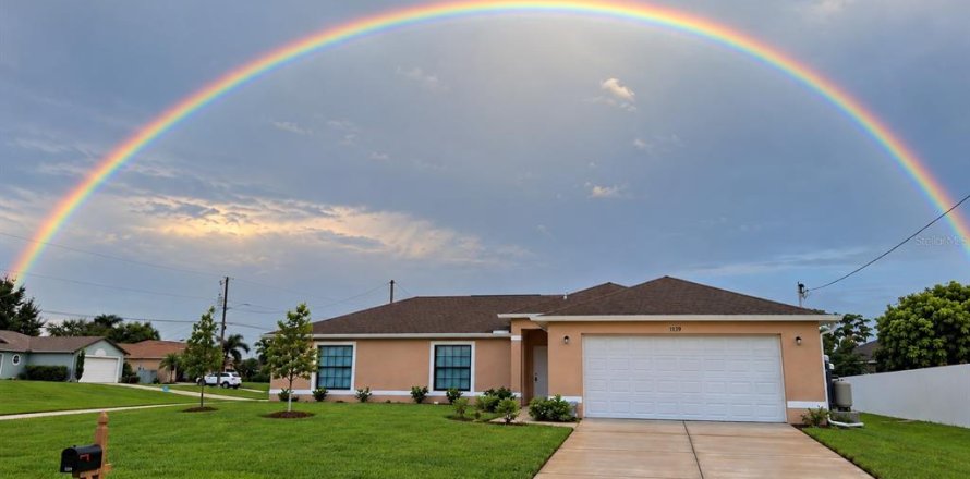 Villa ou maison à Cape Coral, Floride 3 chambres, 139.54 m2 № 2405519