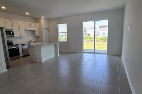 Adosado en alquiler en Kissimmee, Florida, 3 dormitorios, 170.38 m2 № 1918432 - foto 5