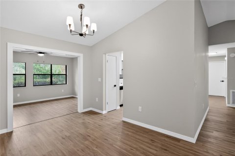Casa en venta en Leesburg, Florida, 3 dormitorios, 161.28 m2 № 2092391 - foto 15