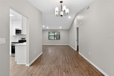 Casa en venta en Leesburg, Florida, 3 dormitorios, 161.28 m2 № 2092391 - foto 11