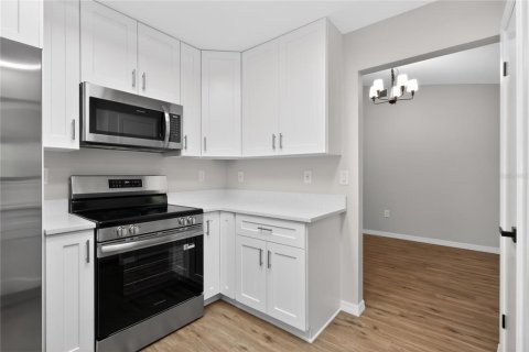 Casa en venta en Leesburg, Florida, 3 dormitorios, 161.28 m2 № 2092391 - foto 9