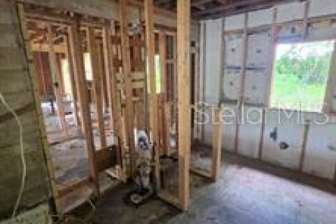 House in Floral City, Florida 3 bedrooms, 167.78 sq.m. № 2222958 - photo 25