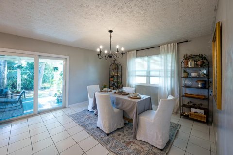 Casa en venta en Port St. Lucie, Florida, 3 dormitorios, 143.26 m2 № 2422162 - foto 10