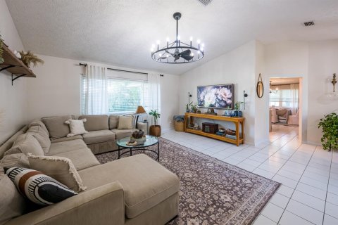 Casa en venta en Port St. Lucie, Florida, 3 dormitorios, 143.26 m2 № 2422162 - foto 30