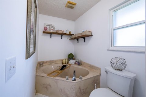 Casa en venta en Port St. Lucie, Florida, 3 dormitorios, 143.26 m2 № 2422162 - foto 25