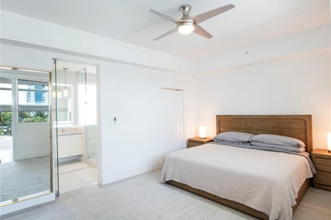 Condo in Miami Beach, Florida, 3 bedrooms  № 1594119 - photo 14