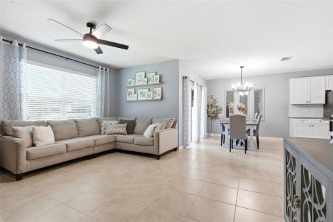 House in DeLand, Florida 4 bedrooms, 173.26 sq.m. № 2361260 - photo 10