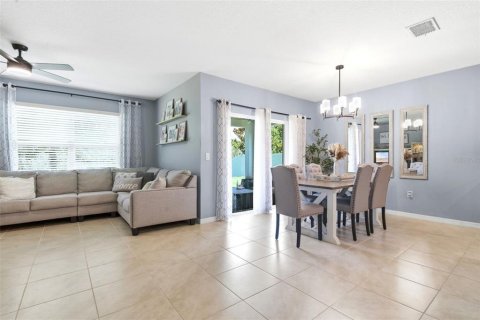 House in DeLand, Florida 4 bedrooms, 173.26 sq.m. № 2361260 - photo 11