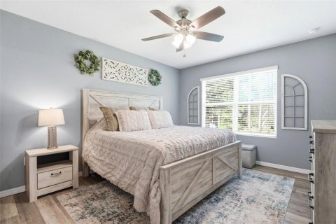 House in DeLand, Florida 4 bedrooms, 173.26 sq.m. № 2361260 - photo 6