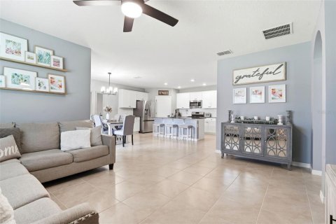House in DeLand, Florida 4 bedrooms, 173.26 sq.m. № 2361260 - photo 5