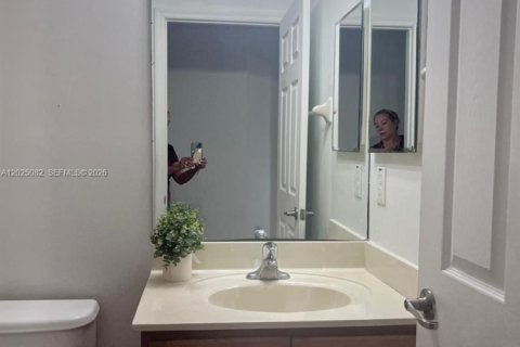 Touwnhouse à louer à Doral, Floride: 3 chambres, 116.69 m2 № 2077726 - photo 28