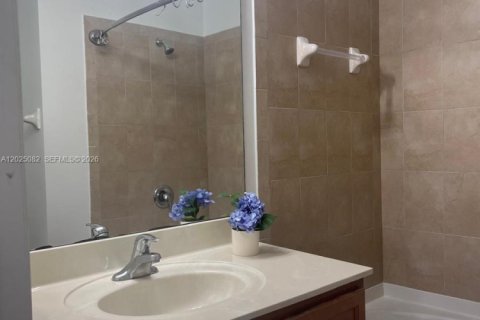 Touwnhouse à louer à Doral, Floride: 3 chambres, 116.69 m2 № 2077726 - photo 30