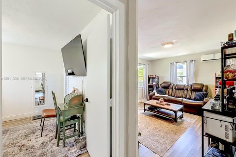 Villa ou maison à vendre à Pompano Beach, Floride: 2 chambres, 78.87 m2 № 2181604 - photo 27