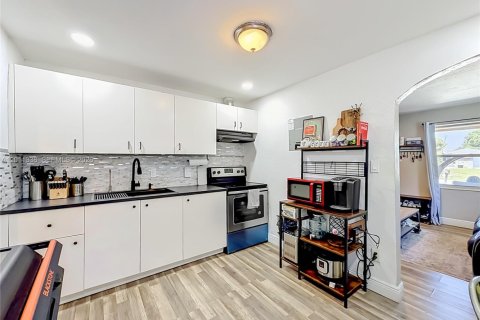Villa ou maison à vendre à Pompano Beach, Floride: 2 chambres, 78.87 m2 № 2181604 - photo 12