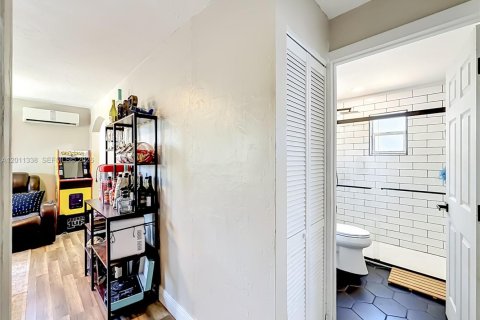 Villa ou maison à vendre à Pompano Beach, Floride: 2 chambres, 78.87 m2 № 2181604 - photo 24