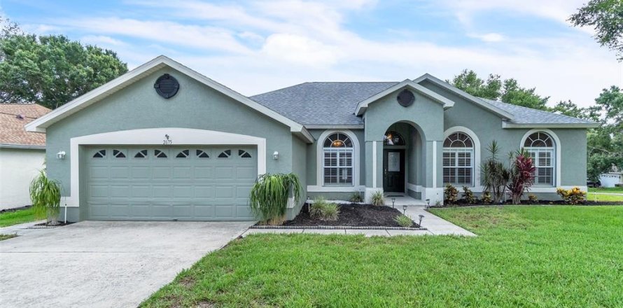 House in Clermont, Florida 4 bedrooms, 173.45 sq.m. № 1791827
