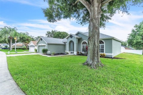House in Clermont, Florida 4 bedrooms, 173.45 sq.m. № 1791827 - photo 3