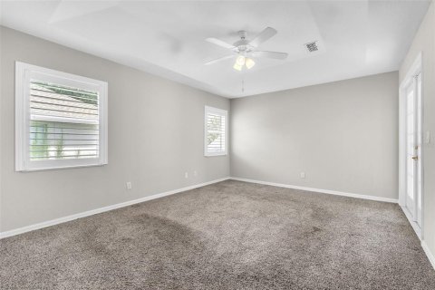 House in Clermont, Florida 4 bedrooms, 173.45 sq.m. № 1791827 - photo 23