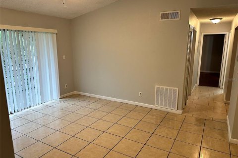 Copropriété à louer à Orlando, Floride: 2 chambres, 86.77 m2 № 2420256 - photo 3